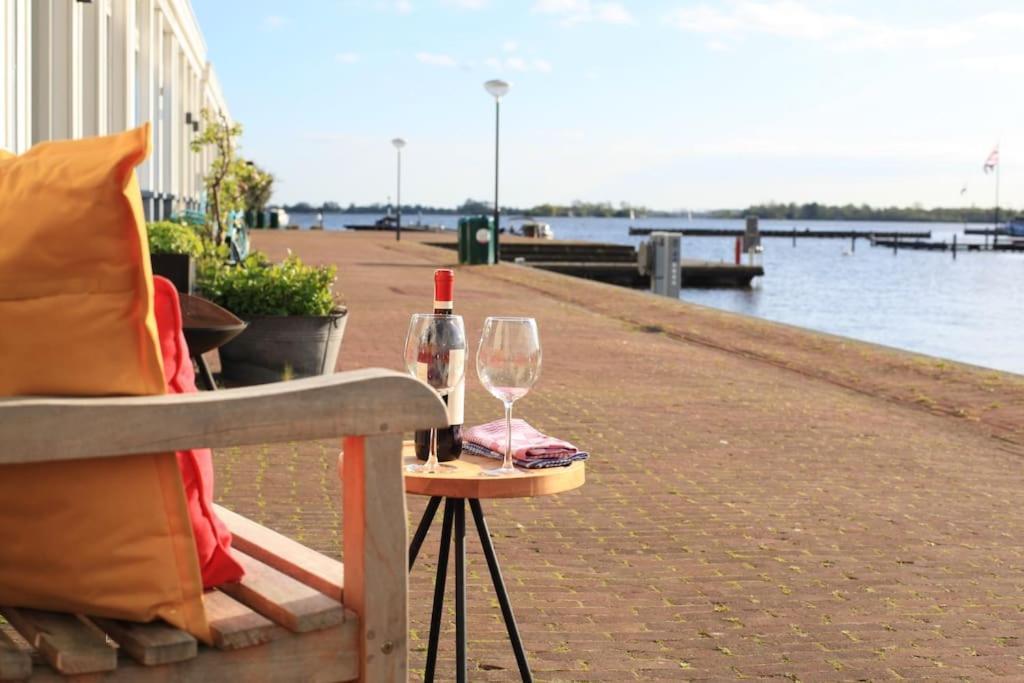 Luxury Harbour Suite With Private Parking Loosdrecht Buitenkant foto