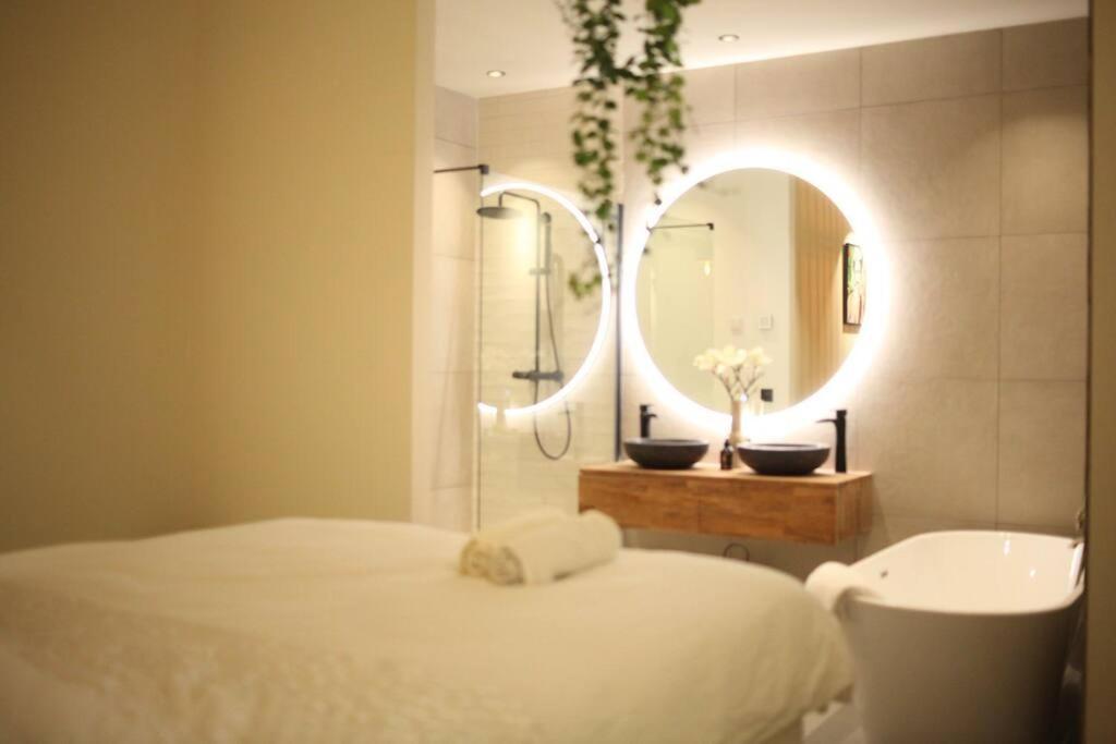 Luxury Harbour Suite With Private Parking Loosdrecht Buitenkant foto